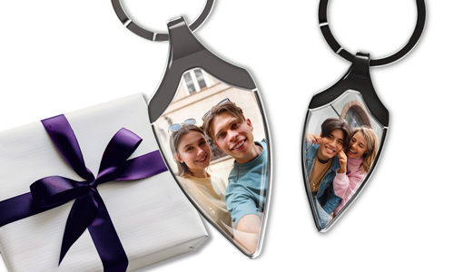 Personalized photo keychain for your best friends