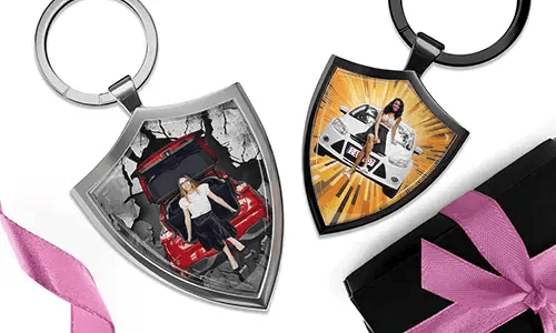 Klíčenka ve tvaru štítu pro sebe samu