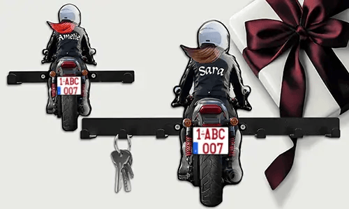 Personalised keyholder-wall for your best friend with his/her name and licence plate