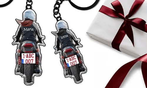Personalised motorcycle keychain with name and license plate - gift for you