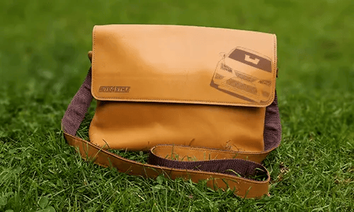 gallery-beige-leather-shoulder-bag-9