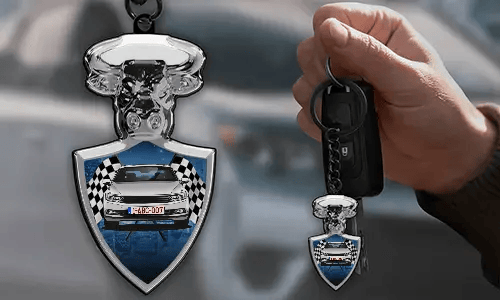 gallery-bull-keychain-shield-car-1