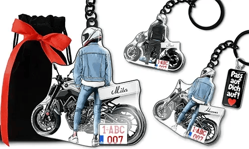 gallery-personalised-keychain-motorcycle-with-name-1