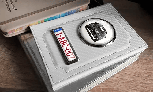 gallery-photo-car-documents-holder-white-carbon-8