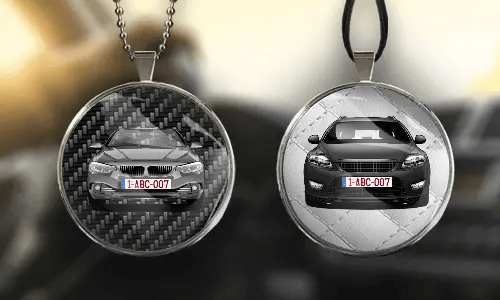 Innenspiegelanhänger in zwei Varianten mit unterschiedlichen Hintergründen und Anhängerketten autodeko innenspiegel