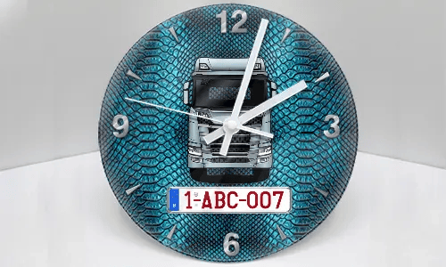 wanduhr mit foto auf dem Tisch wanduhr foto