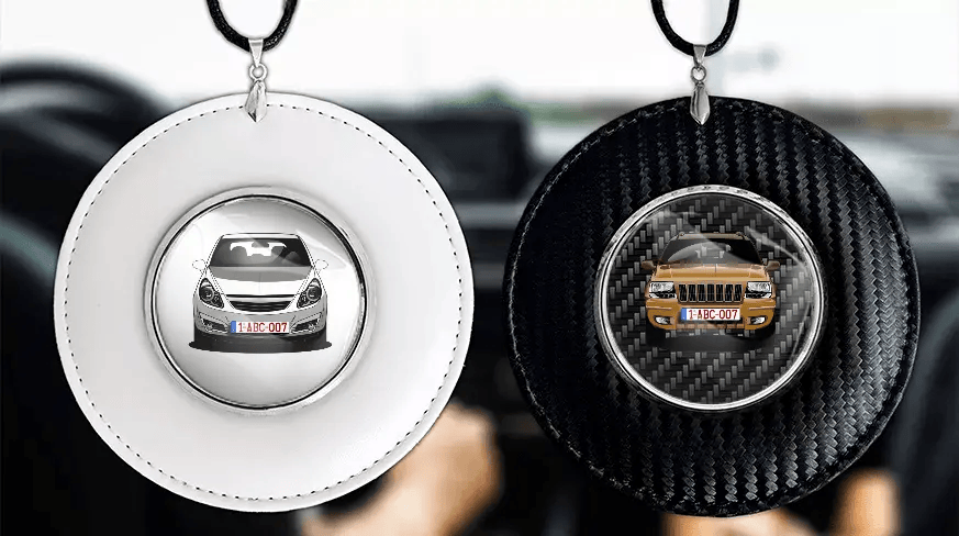 Car mirror chain with photo
